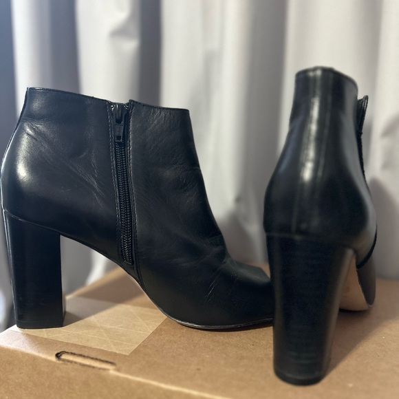 Genuine leather booties - Picture 2 of 5